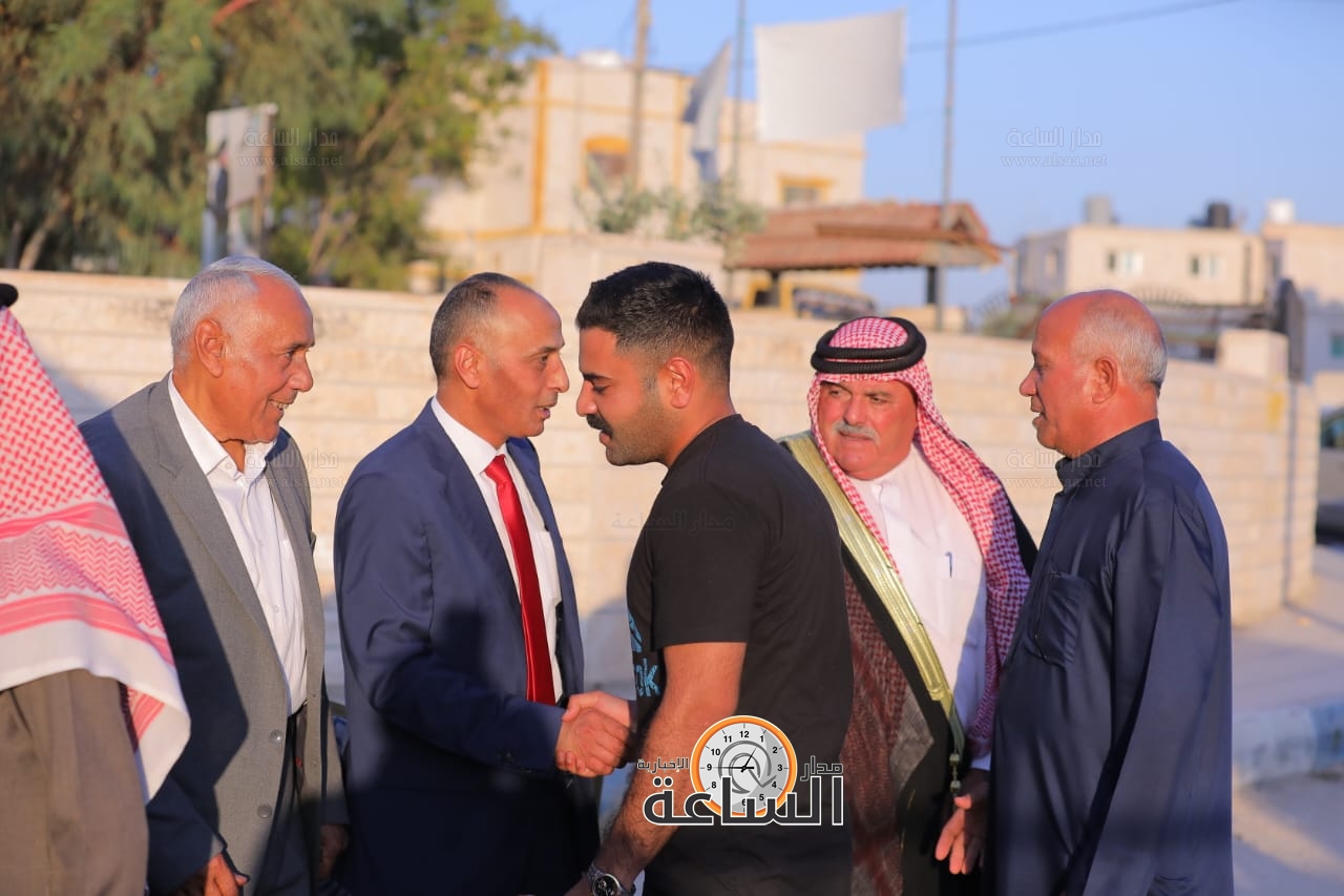 Madar Al-Saa Images 0.11081575568863289