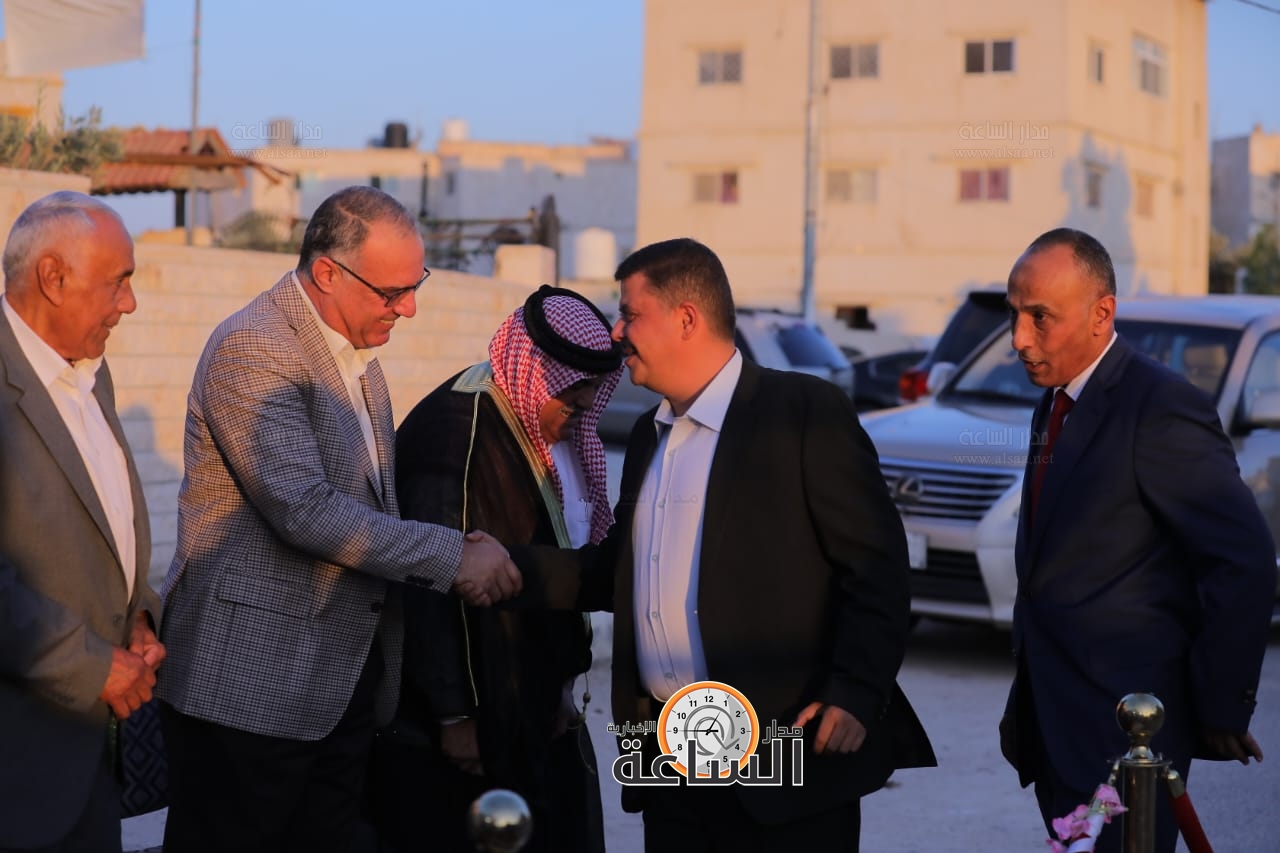 Madar Al-Saa Images 0.4174775744321755