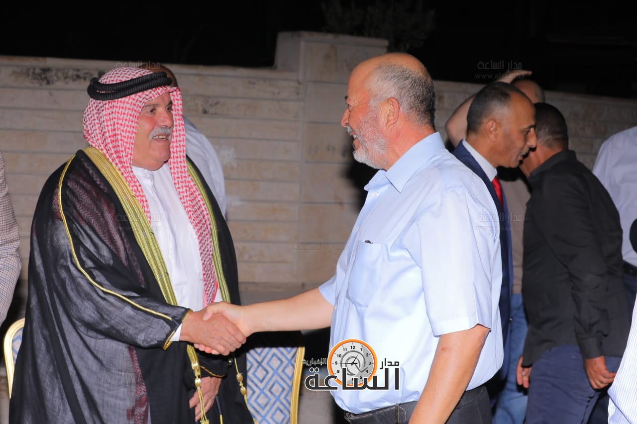 Madar Al-Saa Images 0.803562375416716