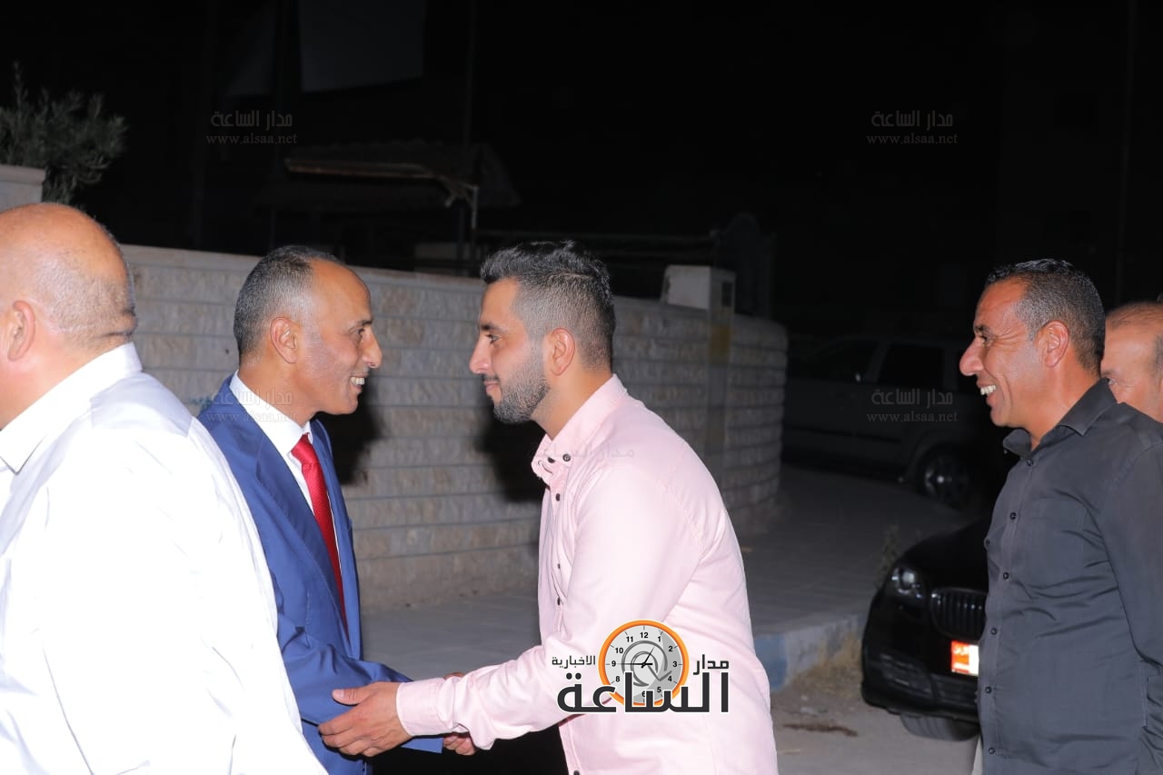 Madar Al-Saa Images 0.6244428642387232