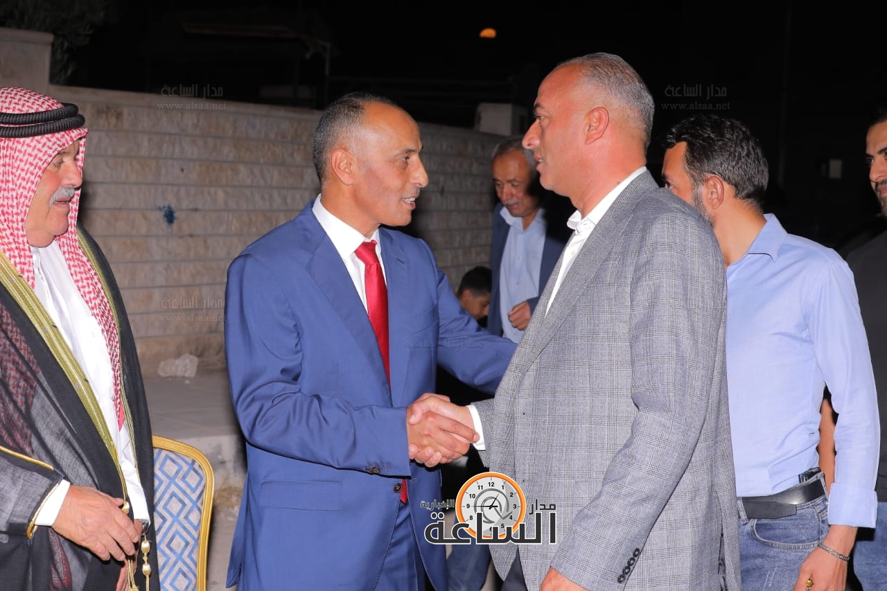 Madar Al-Saa Images 0.8840877881227054