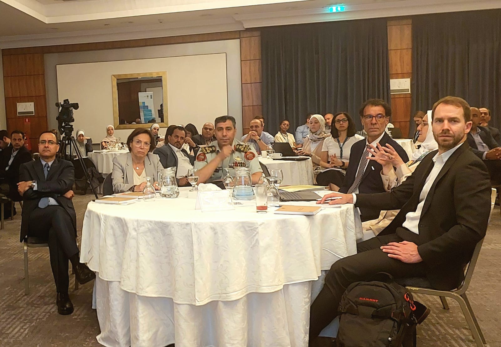 Madar Al-Saa Images 0.0399892634147907