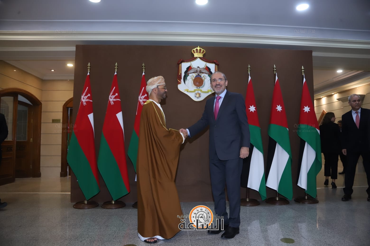 Madar Al-Saa Images 0.6430357029505644