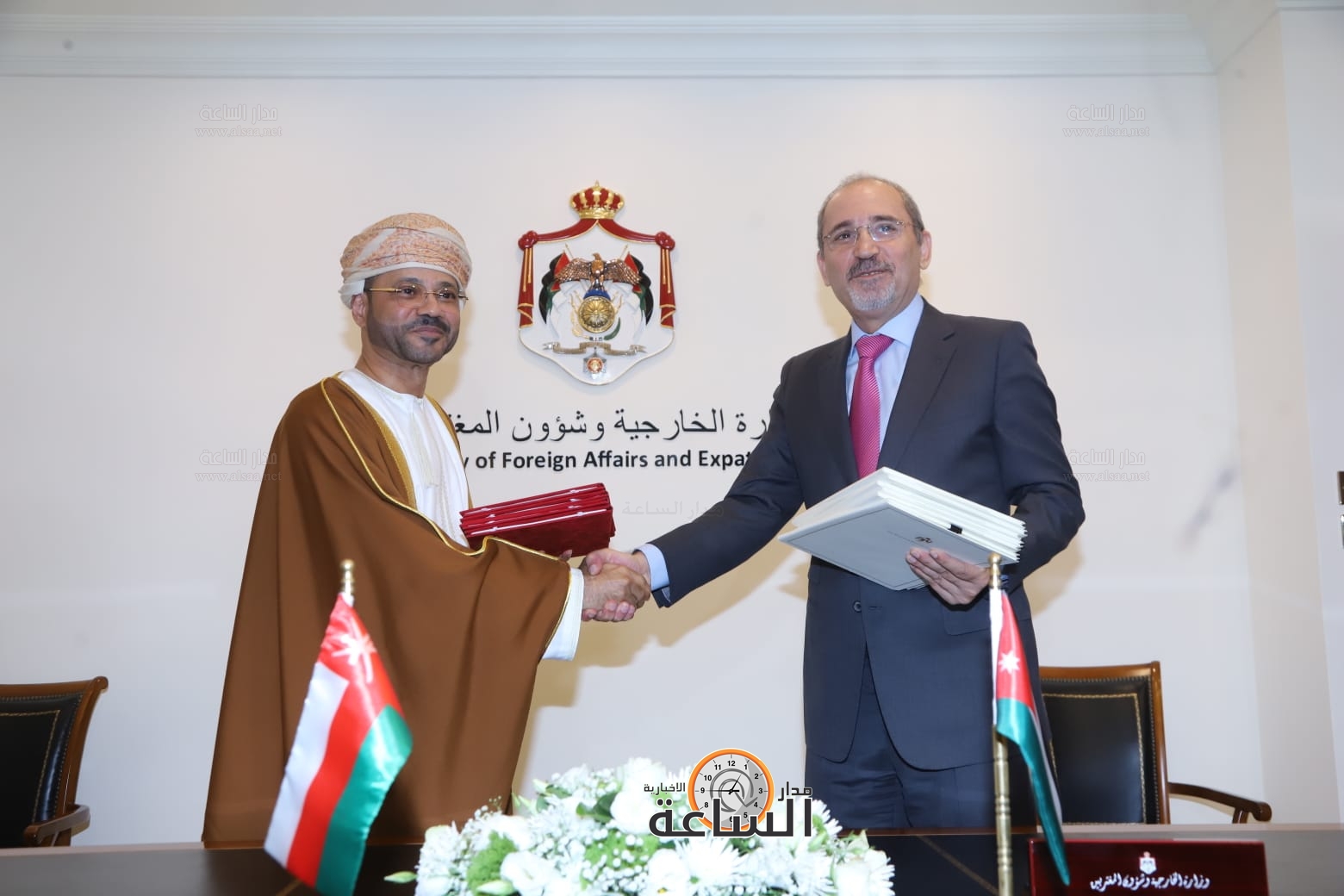 Madar Al-Saa Images 0.425429649644508