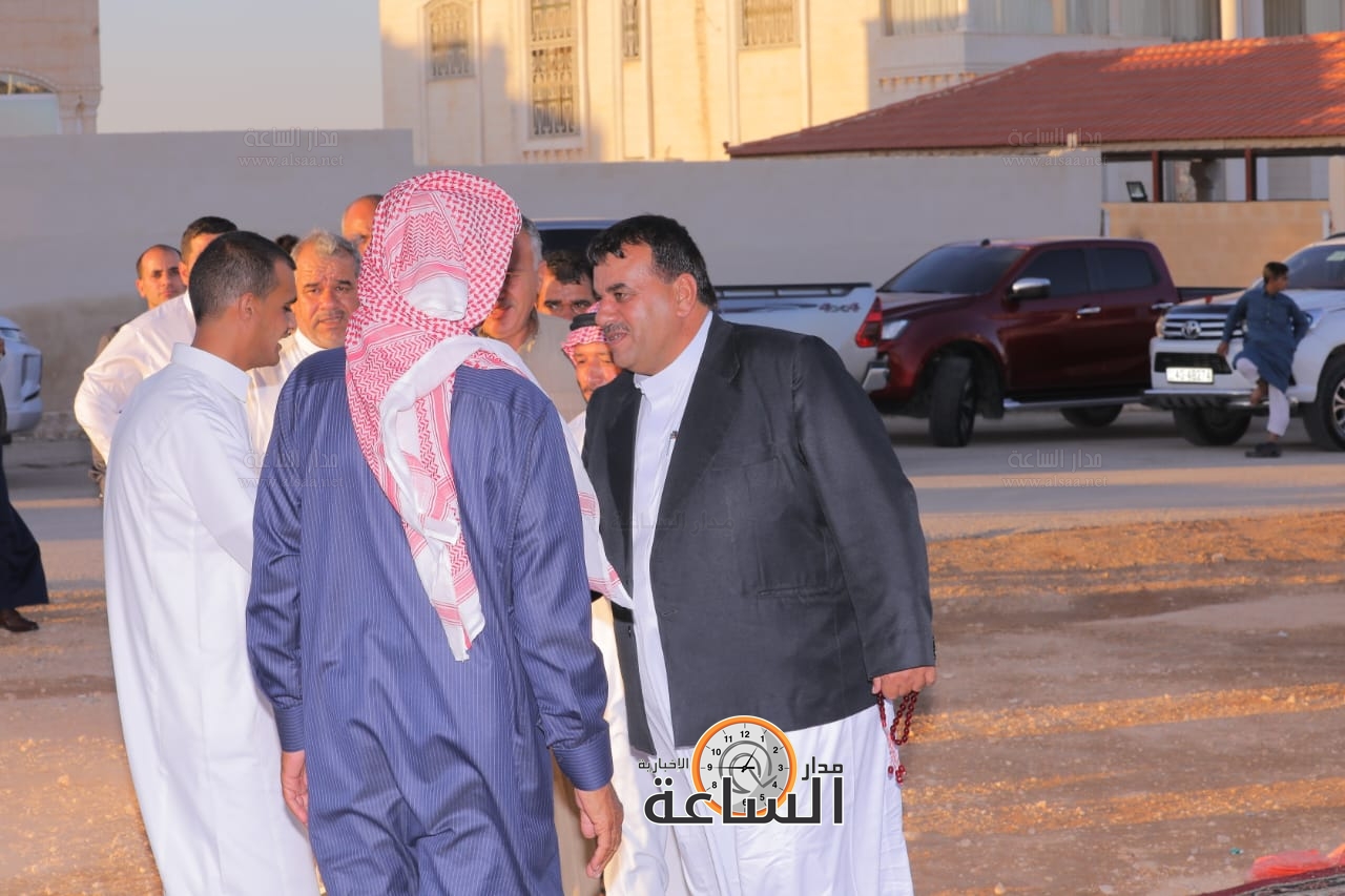 Madar Al-Saa Images 0.15448226842256862