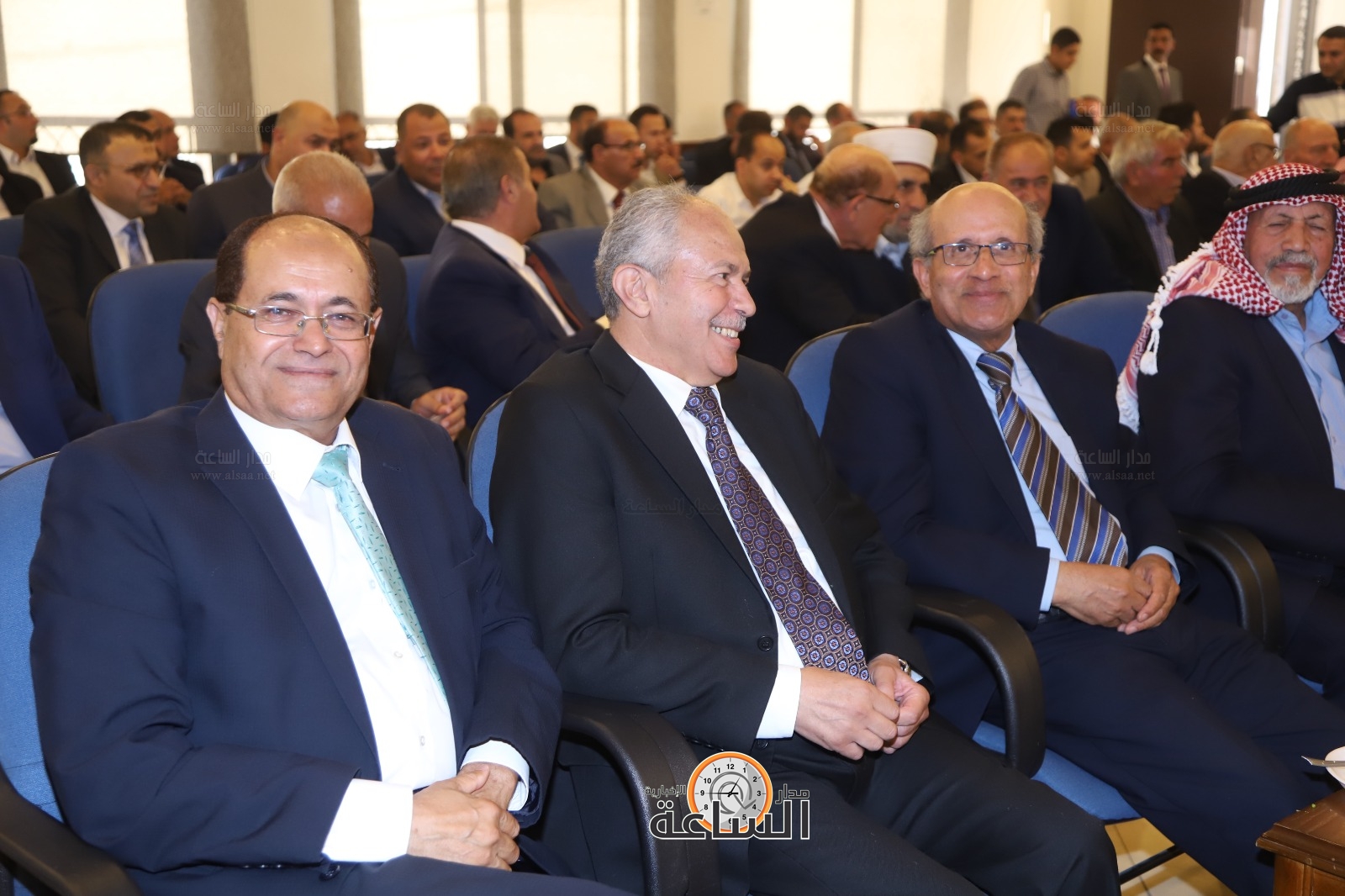 Madar Al-Saa Images 0.565442936041012