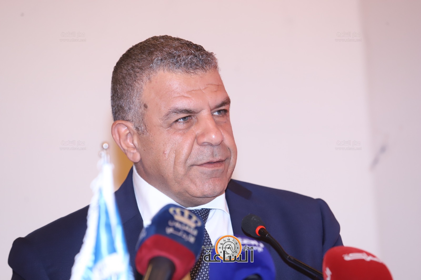 Madar Al-Saa Images 0.7167329390129638