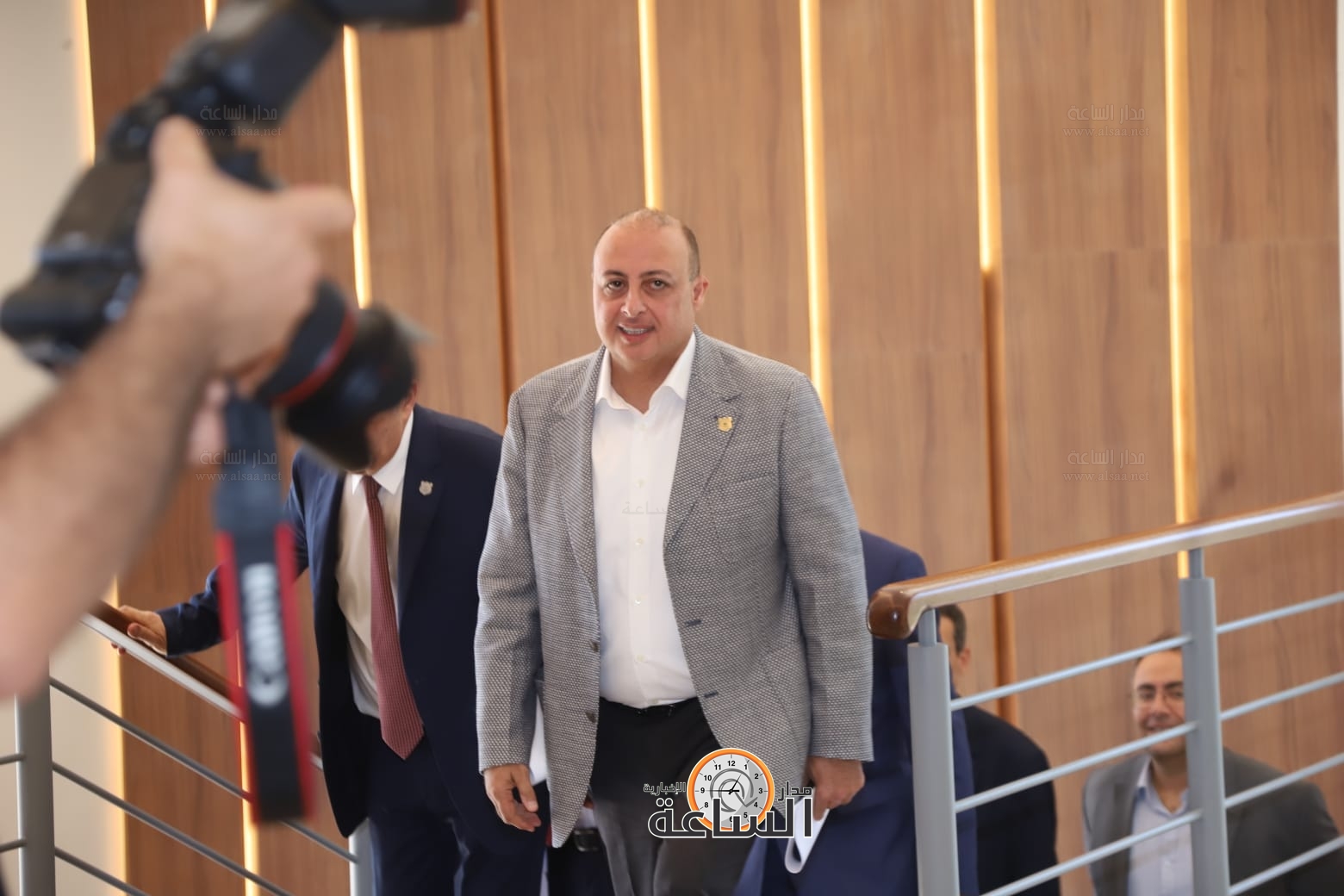 Madar Al-Saa Images 0.16471158787187878