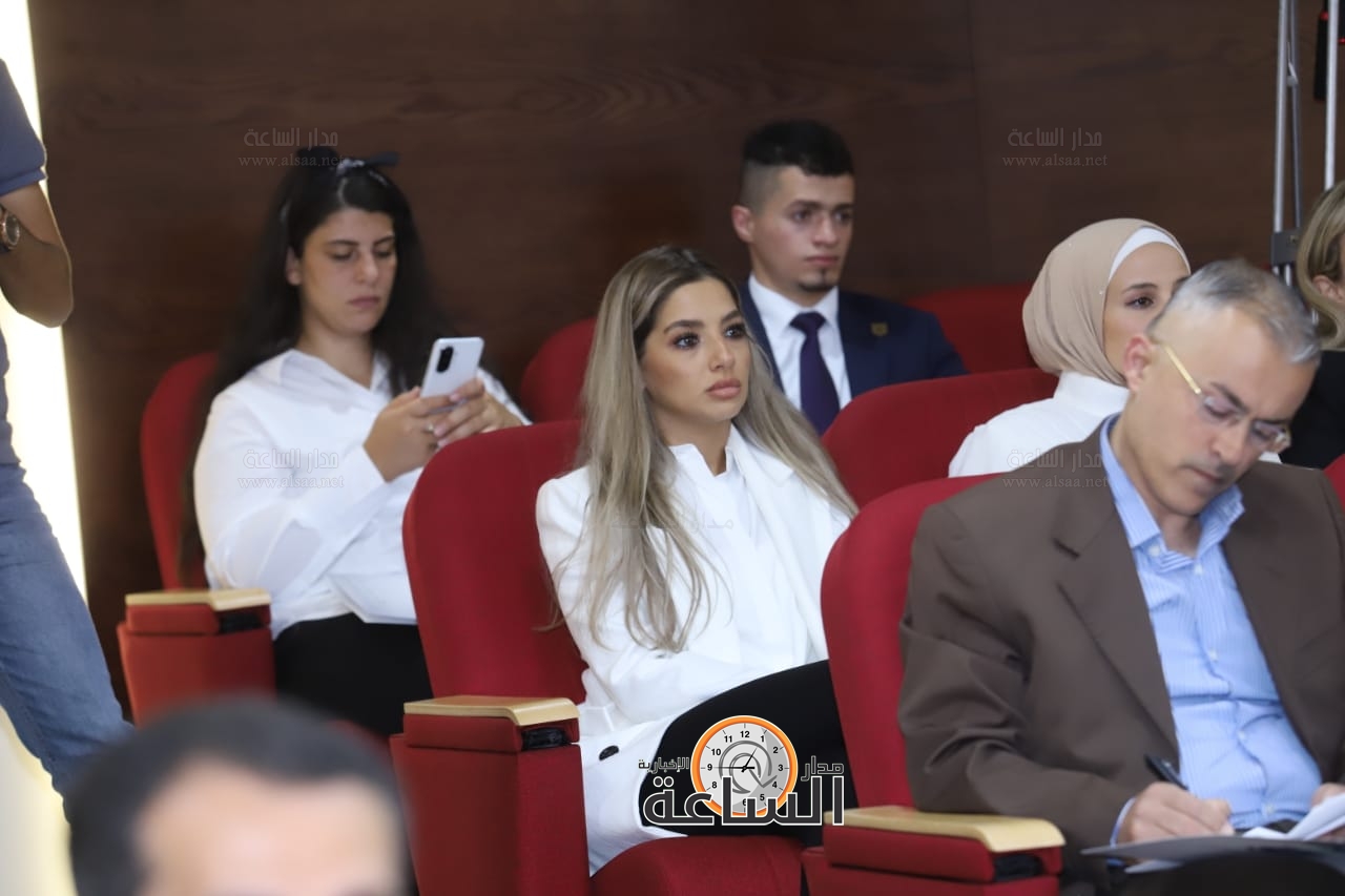 Madar Al-Saa Images 0.03306697089608246