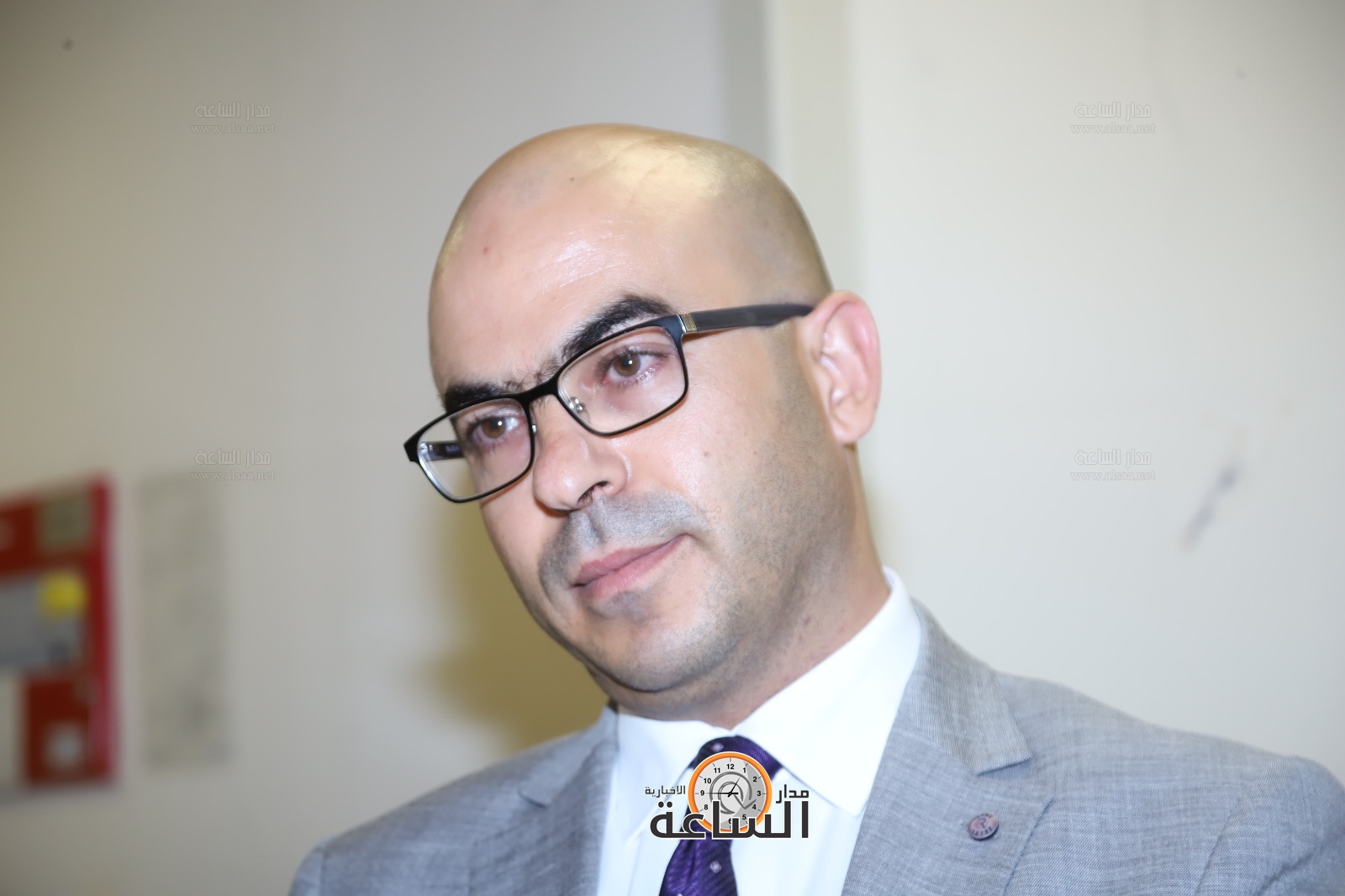 Madar Al-Saa Images 0.42823779662255135