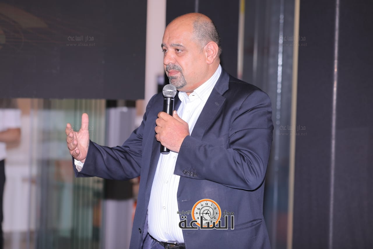 Madar Al-Saa Images 0.34517631794059