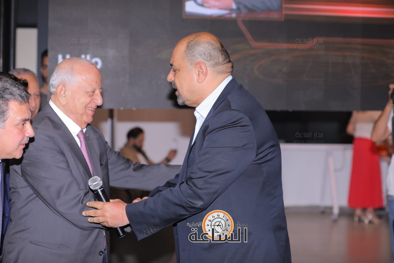 Madar Al-Saa Images 0.8345838057722748