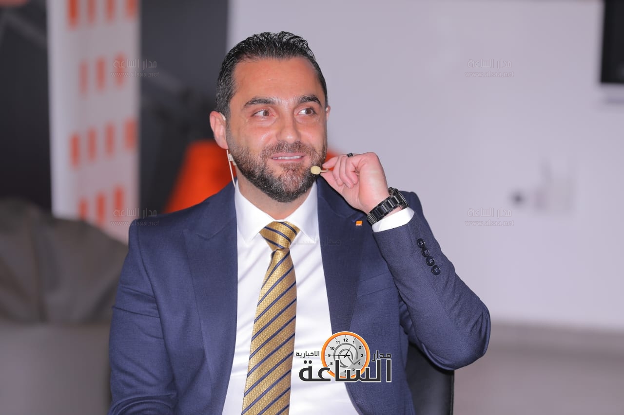 Madar Al-Saa Images 0.8725722943456609