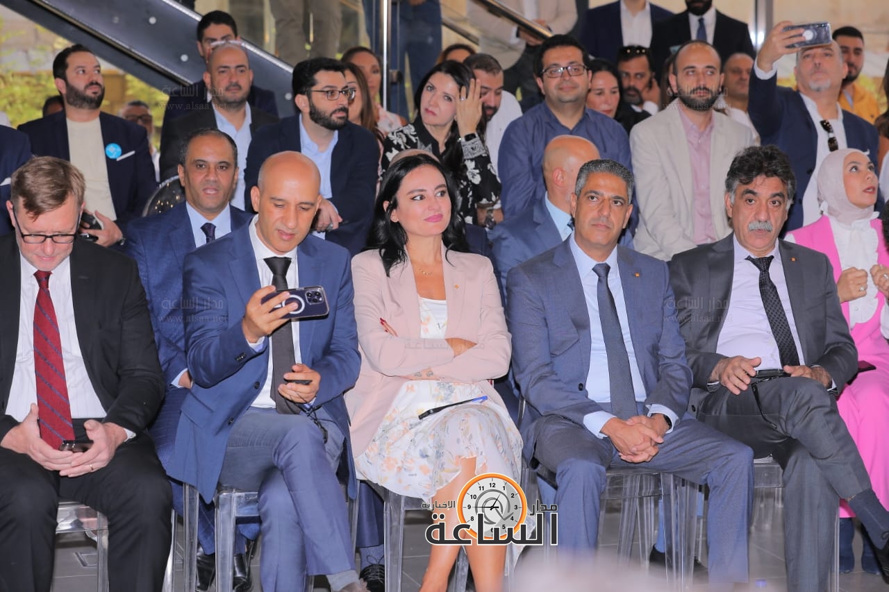 Madar Al-Saa Images 0.6929140131399156