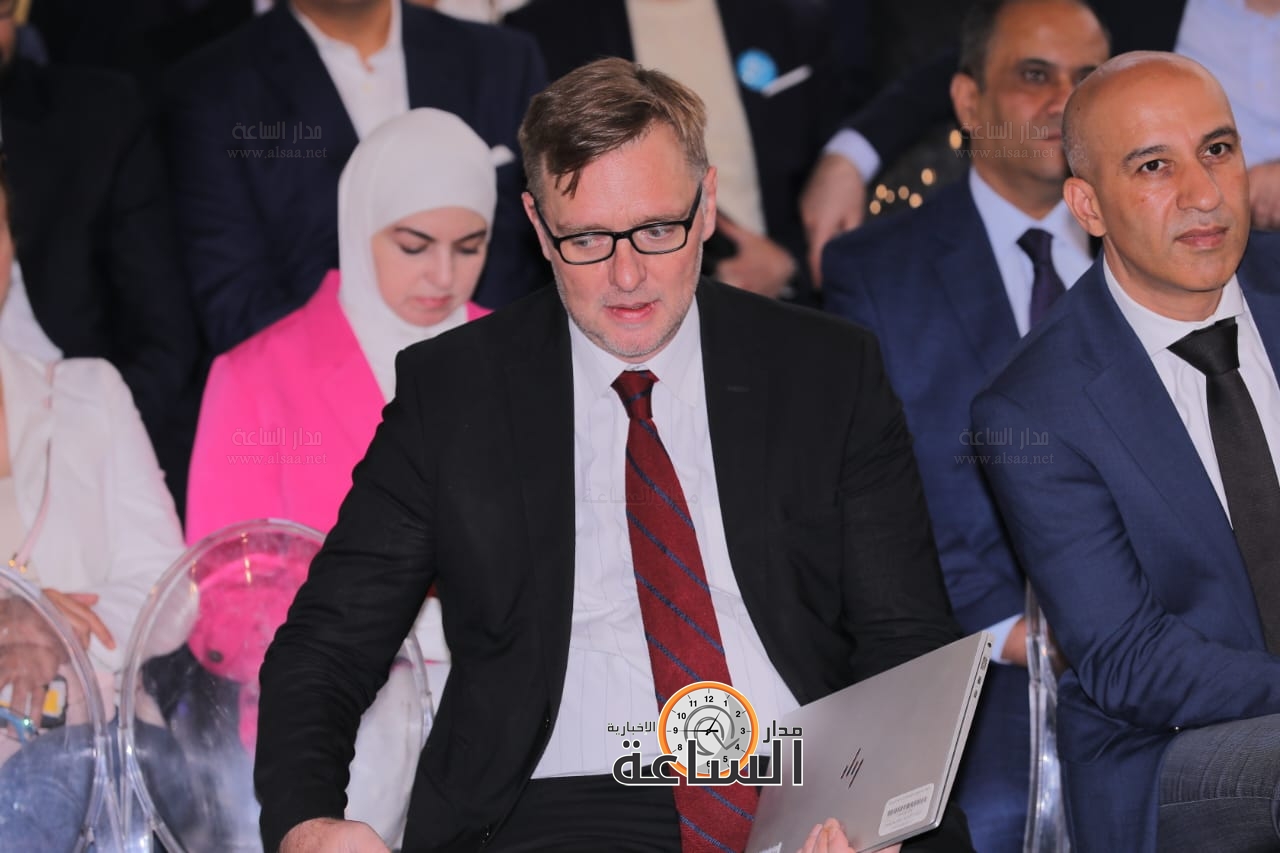 Madar Al-Saa Images 0.3321436054769351