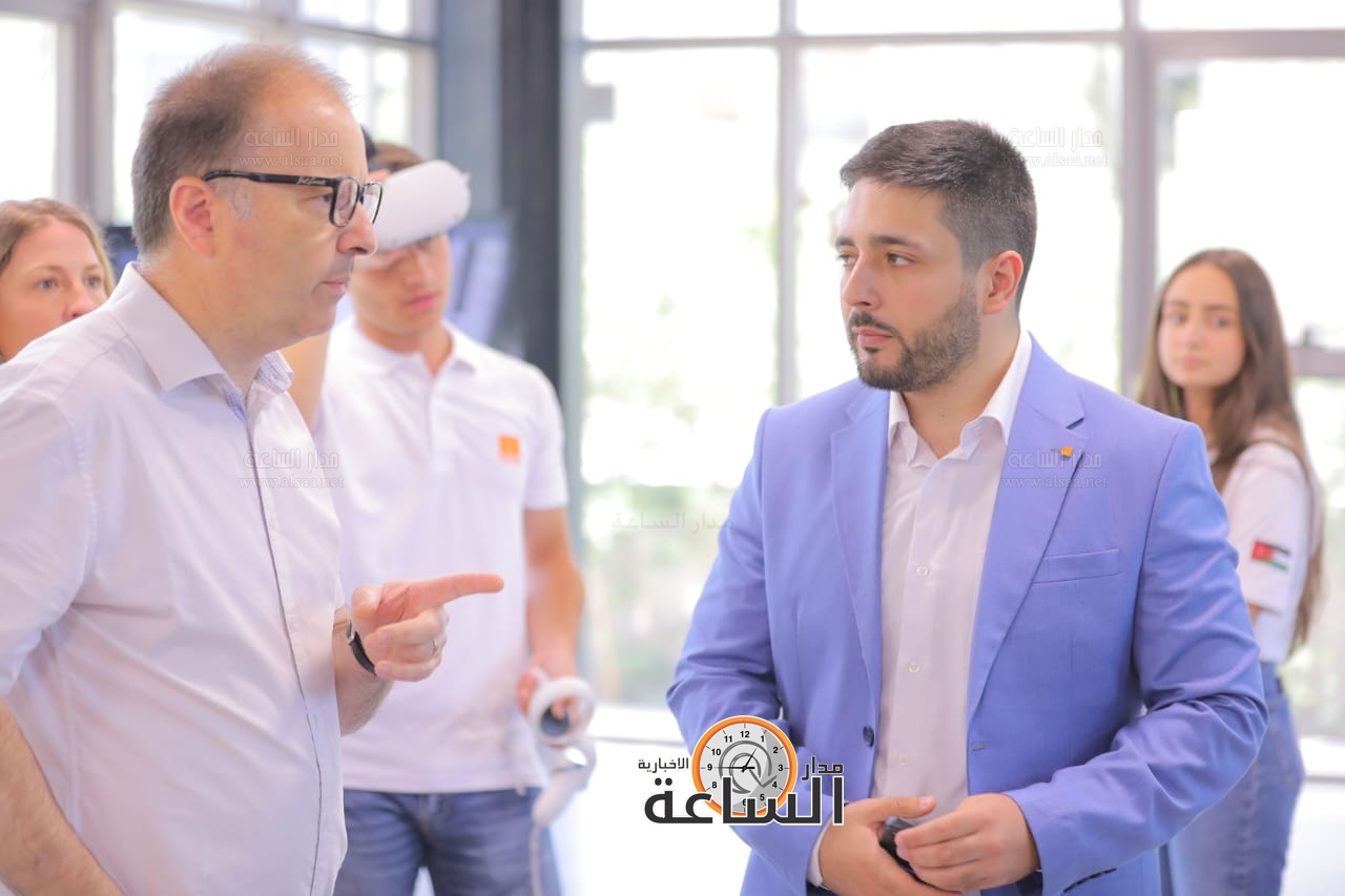 Madar Al-Saa Images 0.12556508280976253