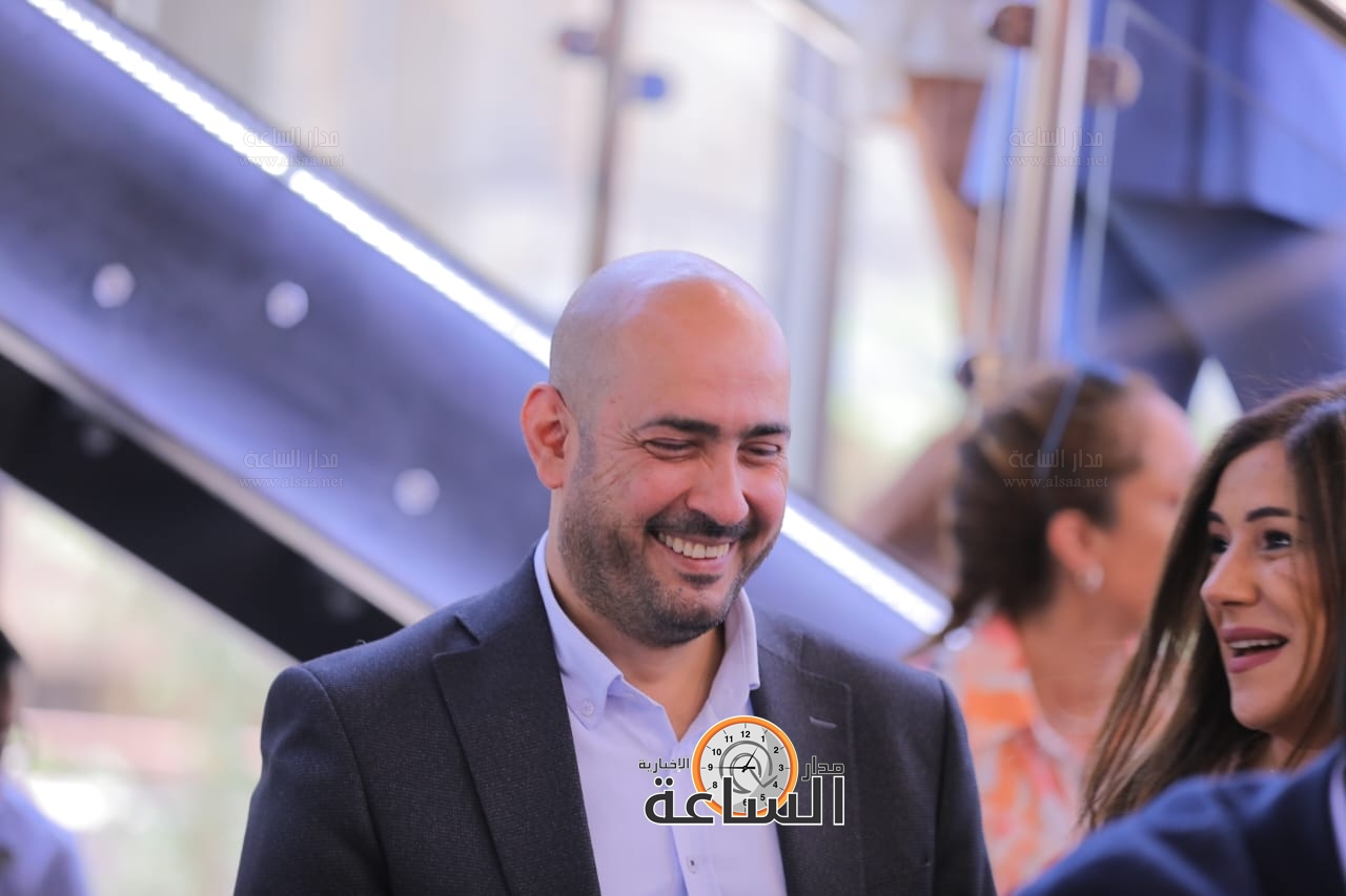 Madar Al-Saa Images 0.00024740719317661863