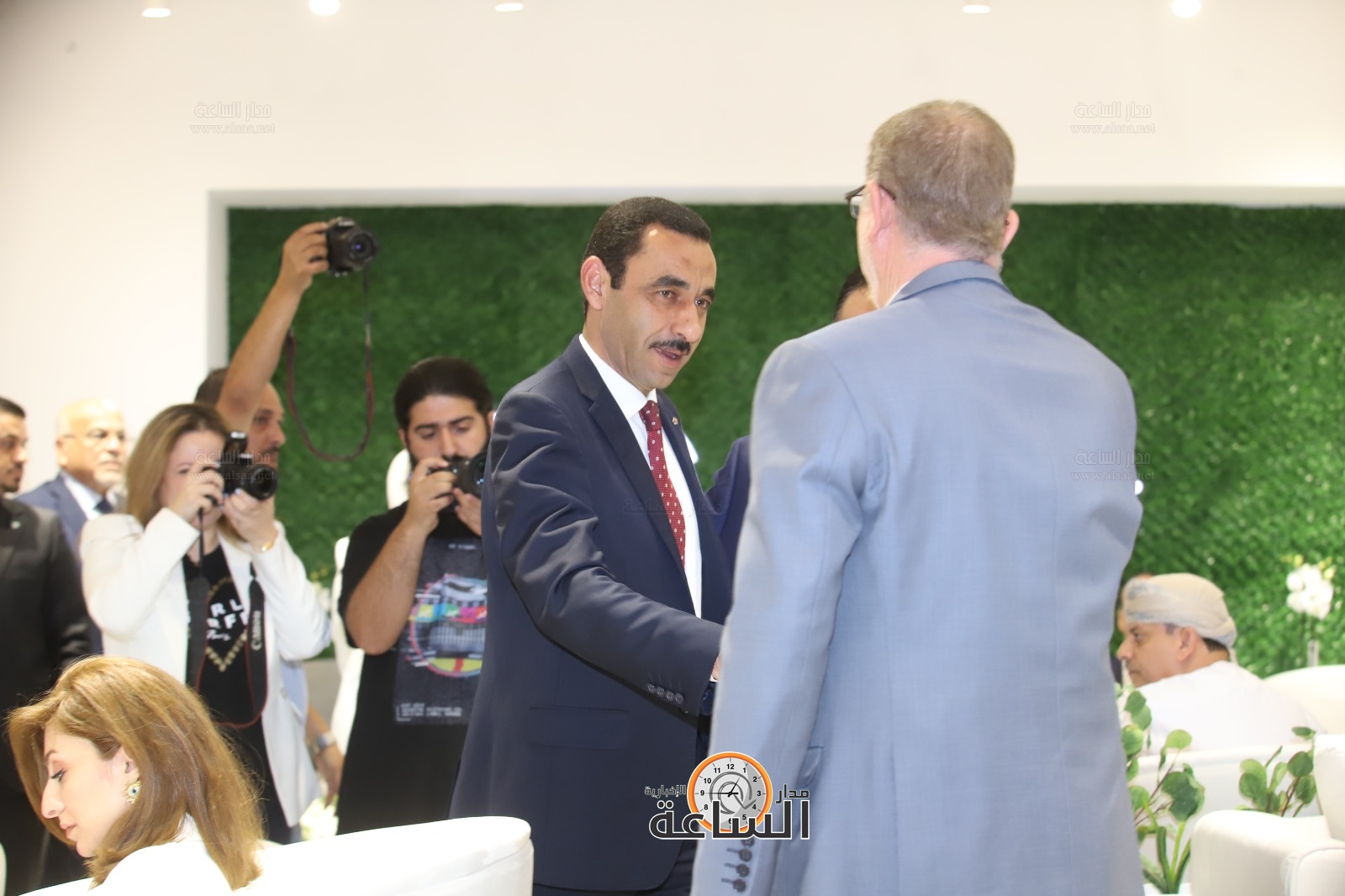 Madar Al-Saa Images 0.9860023293952783