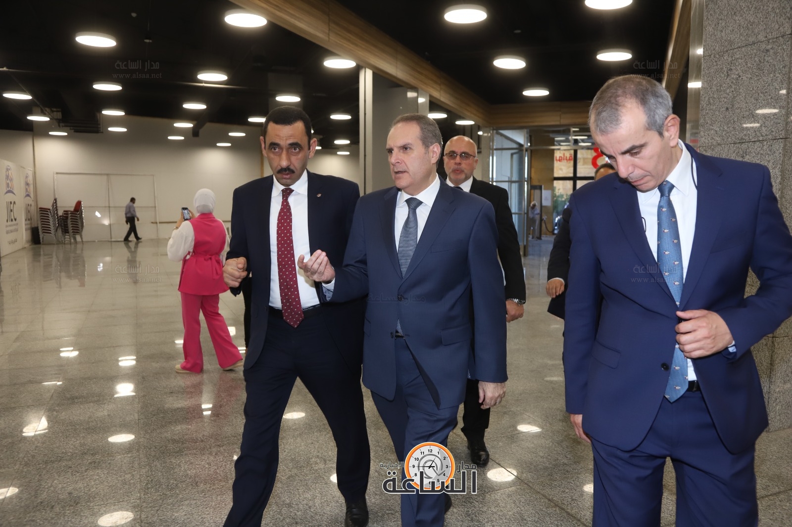 Madar Al-Saa Images 0.09783667017324116