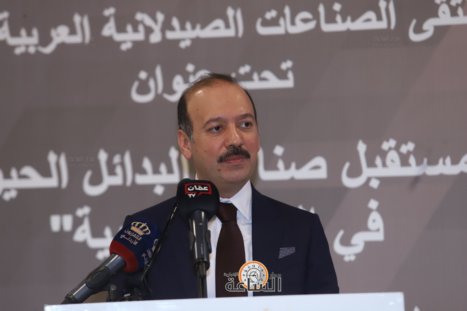 Madar Al-Saa Images 0.7337761156272015