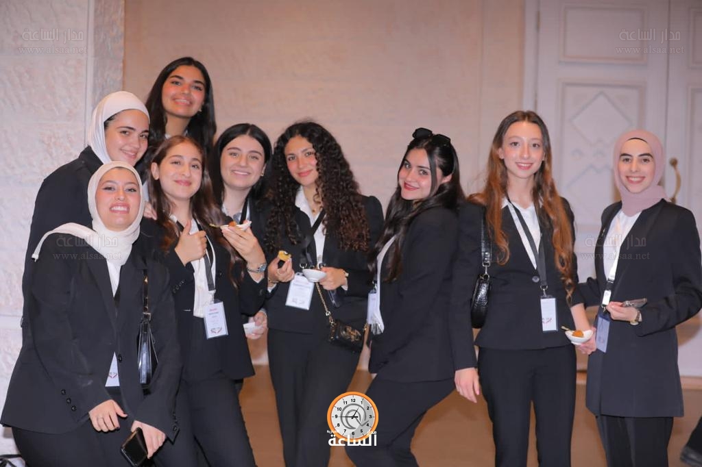 Madar Al-Saa Images 0.05543901058183187