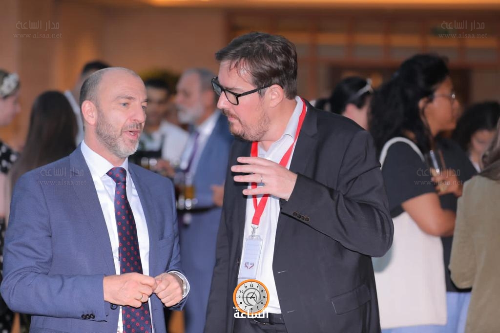 Madar Al-Saa Images 0.09899238272871669