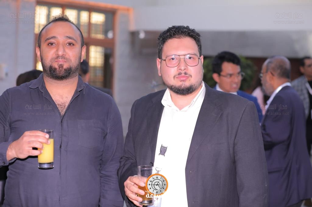 Madar Al-Saa Images 0.9940145724863576