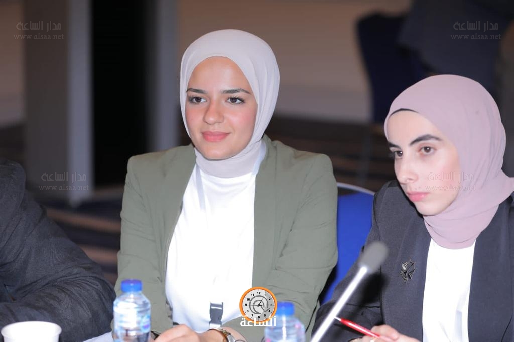 Madar Al-Saa Images 0.03589102553440937