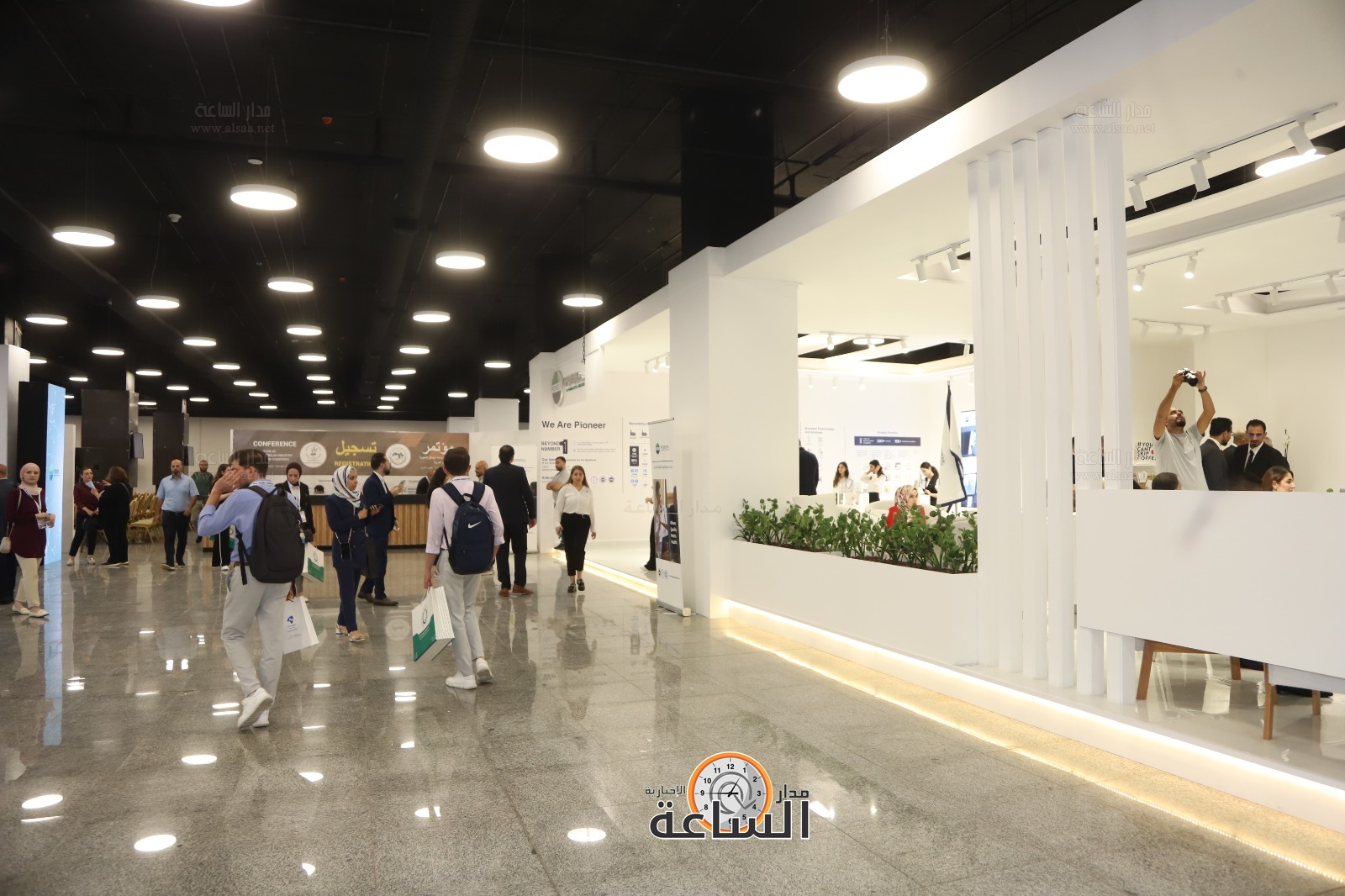 Madar Al-Saa Images 0.5584775755977799