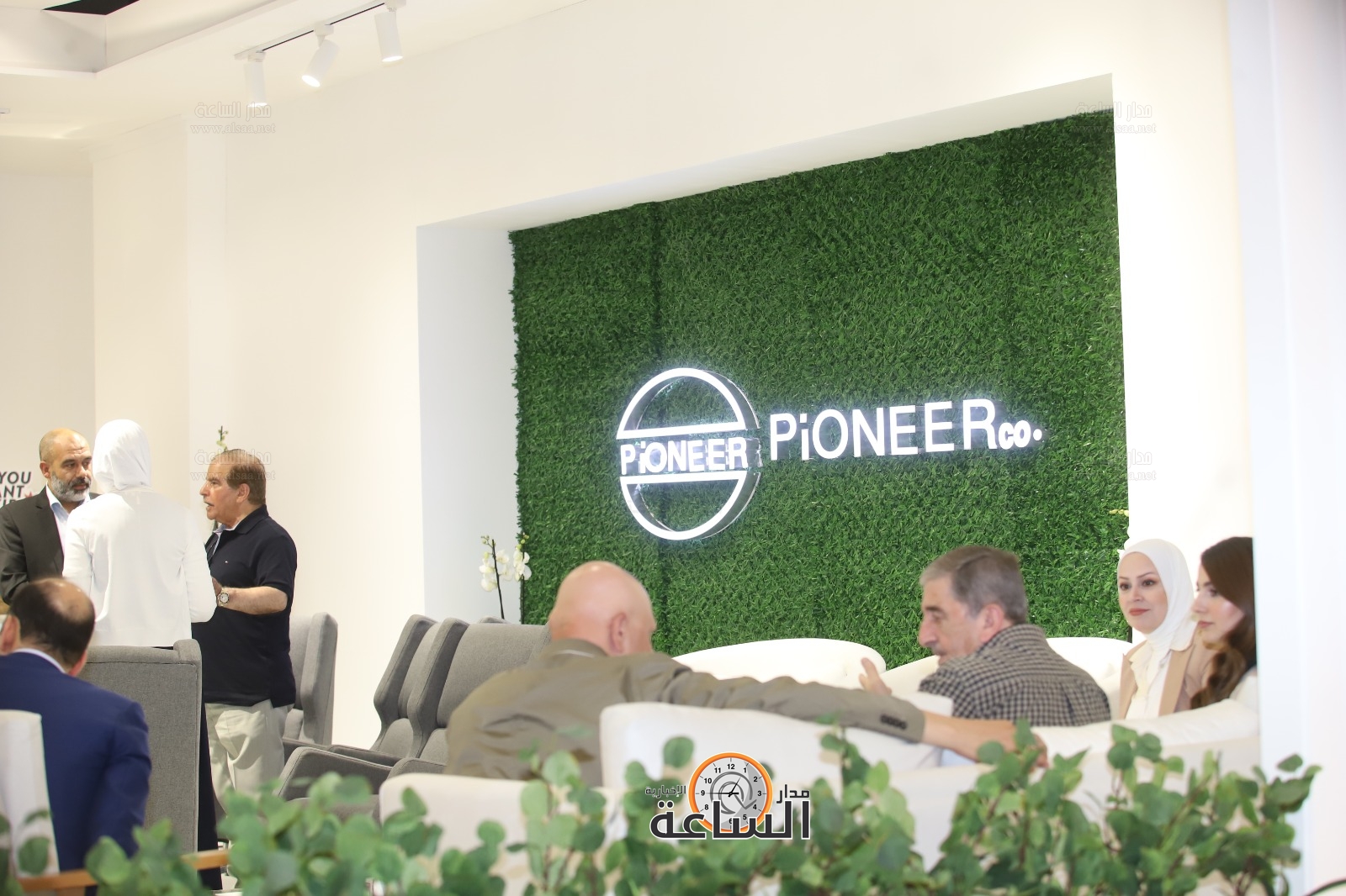 Madar Al-Saa Images 0.7070396467537454