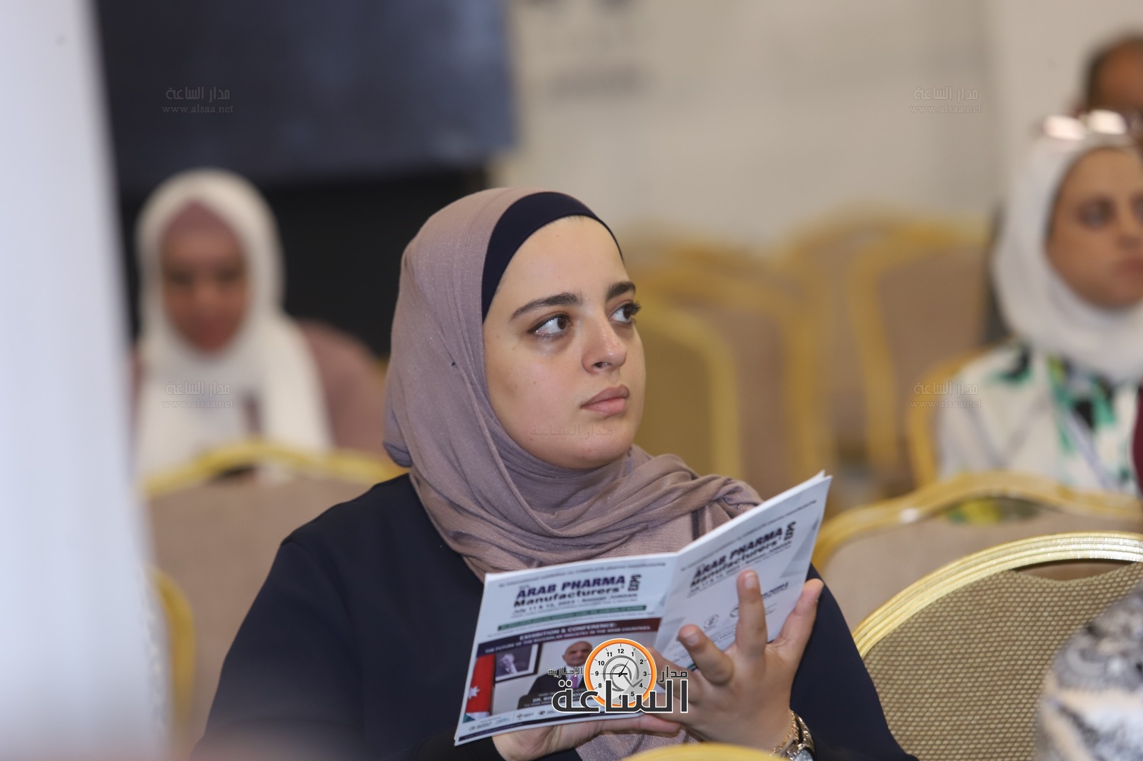 Madar Al-Saa Images 0.46839646476181696