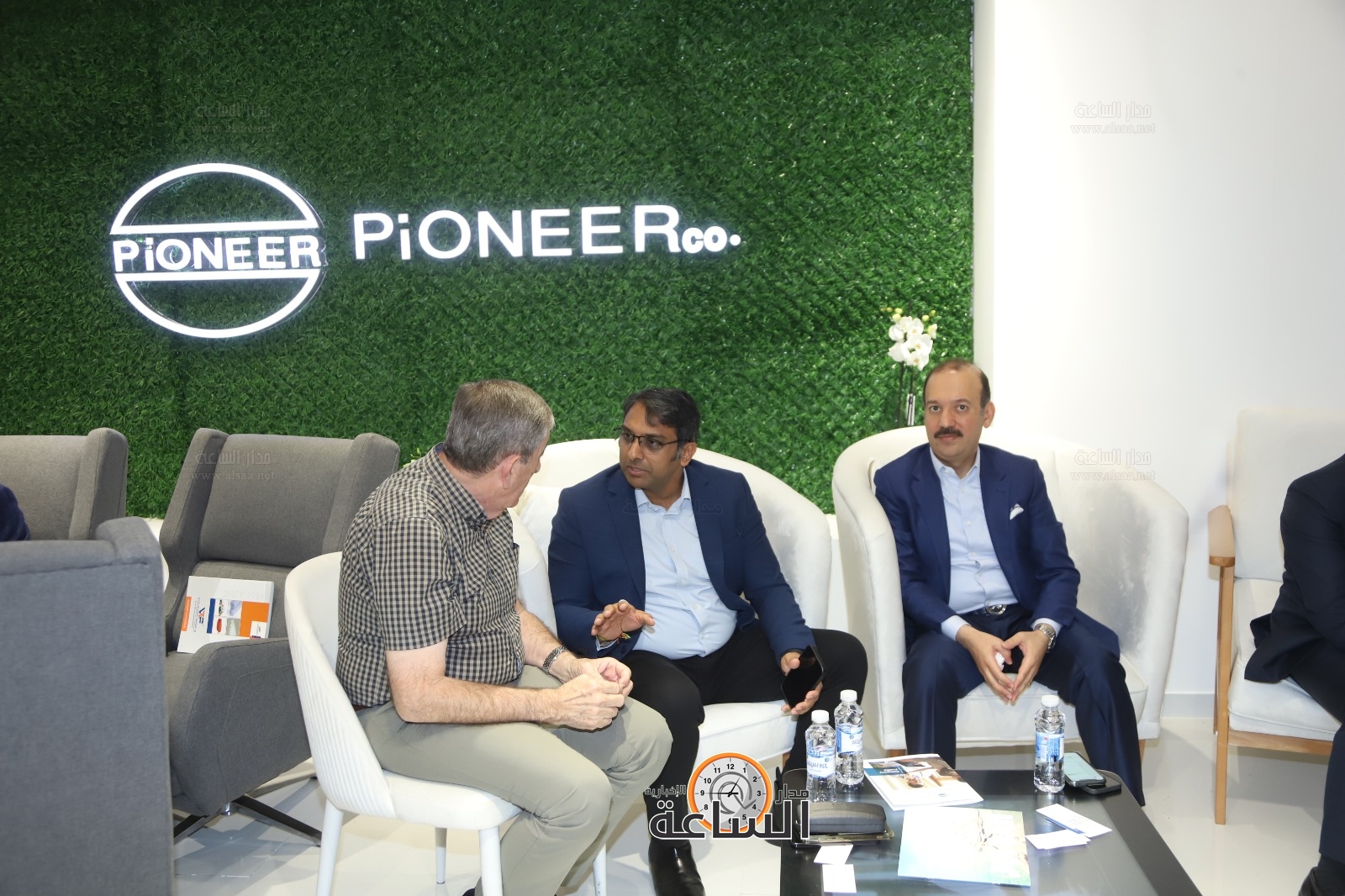 Madar Al-Saa Images 0.17944177694243413