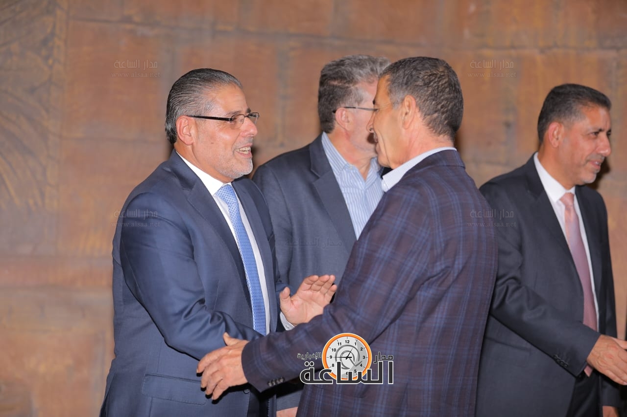 Madar Al-Saa Images 0.3238047367618413