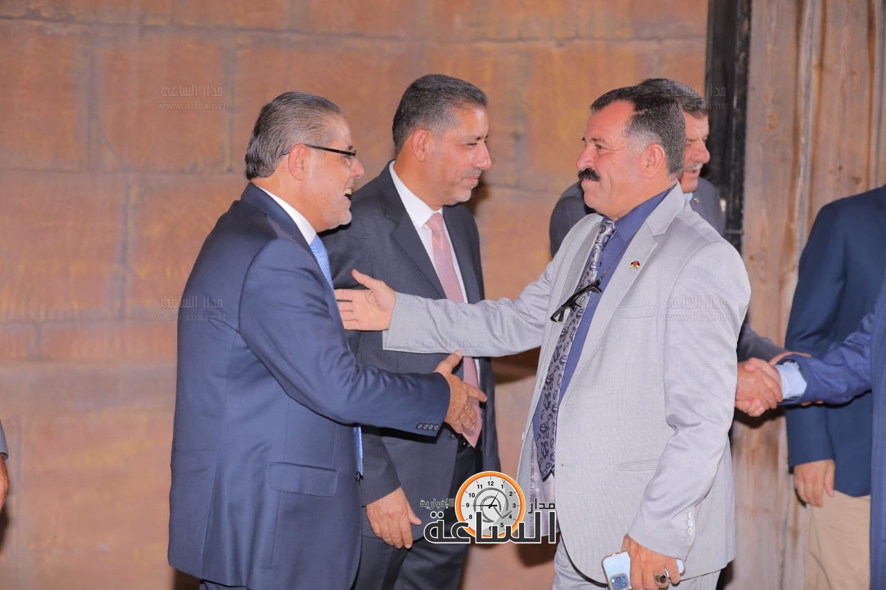 Madar Al-Saa Images 0.2540603895135132