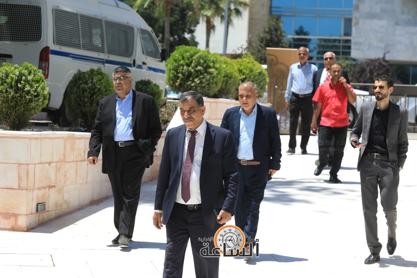 Madar Al-Saa Images 0.49648107361126836