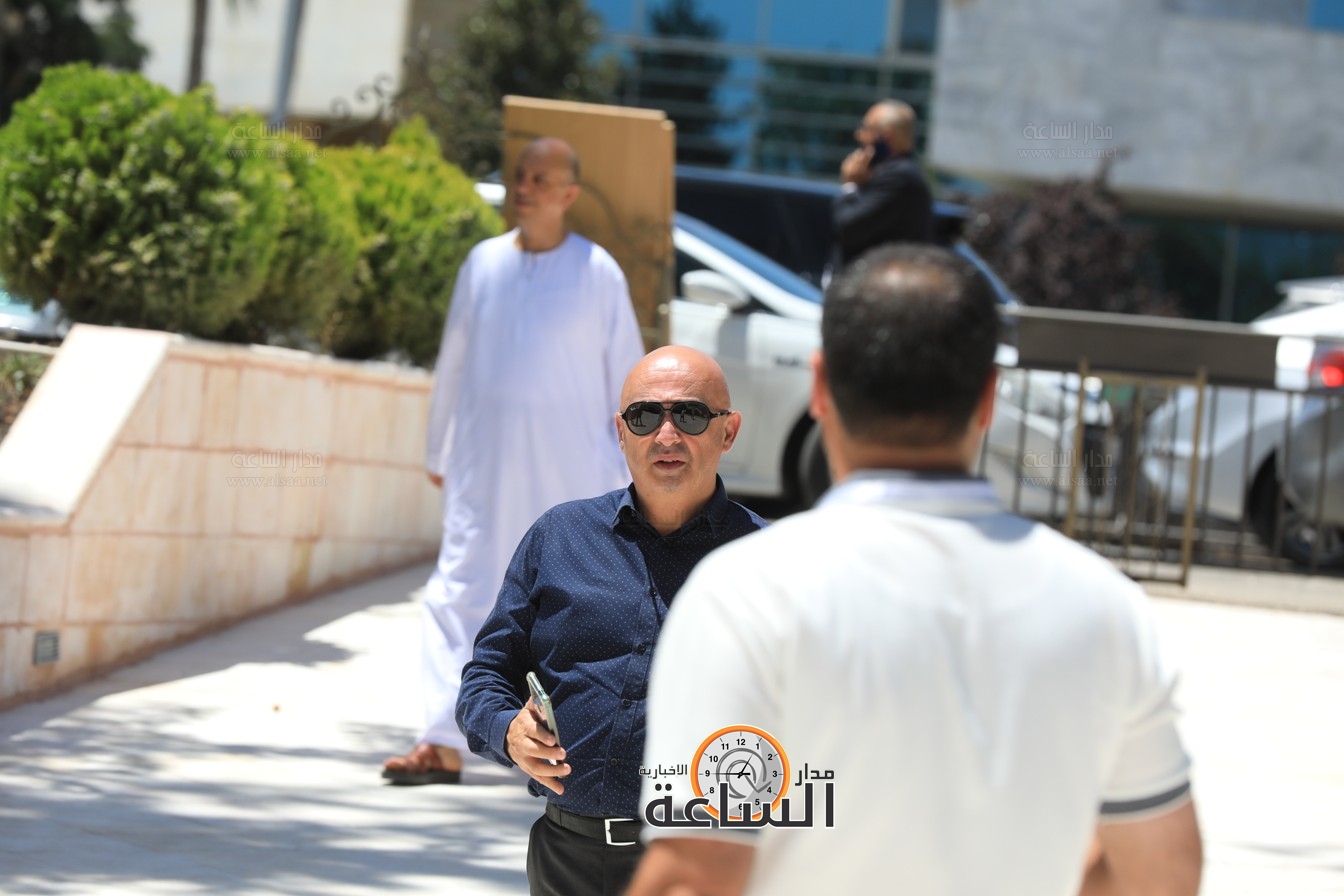 Madar Al-Saa Images 0.012813703379519037