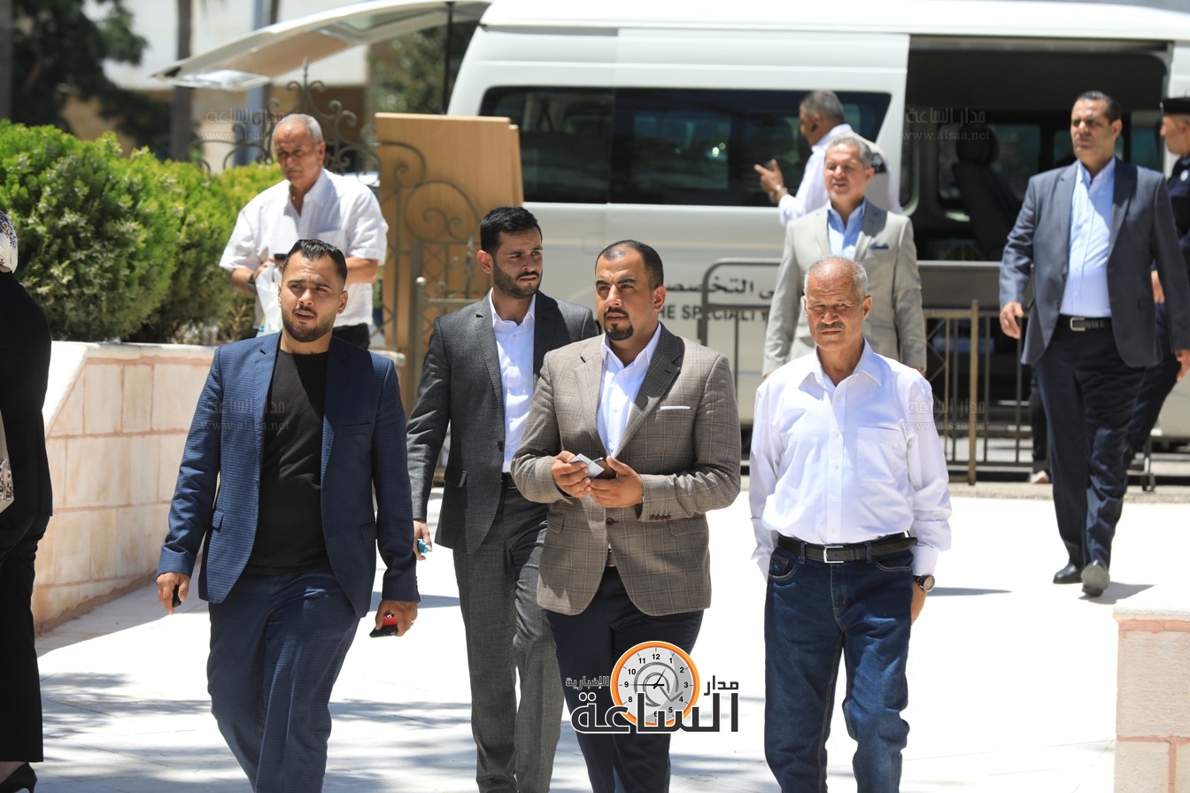 Madar Al-Saa Images 0.6097616390787677