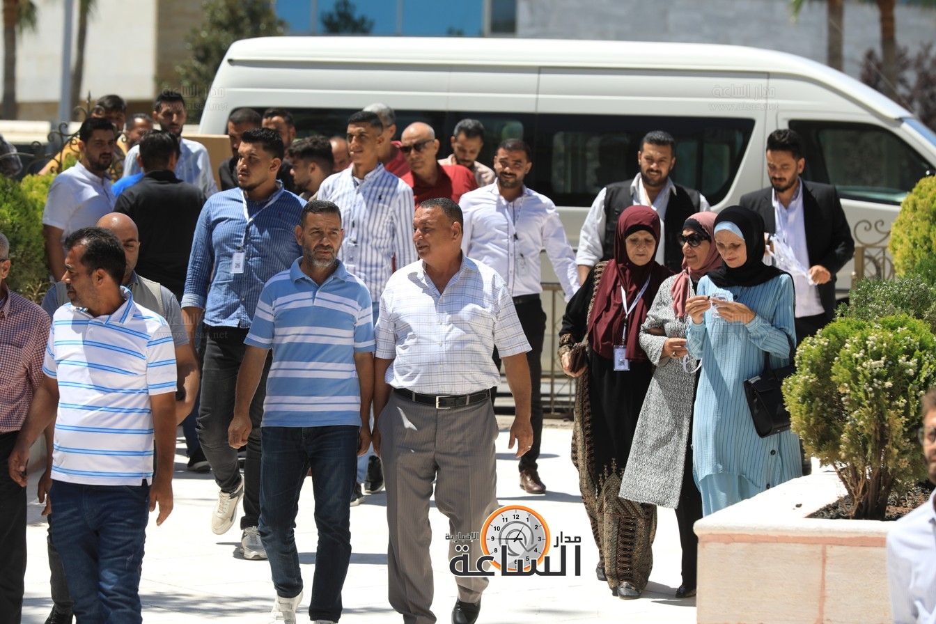 Madar Al-Saa Images 0.18021236556185194