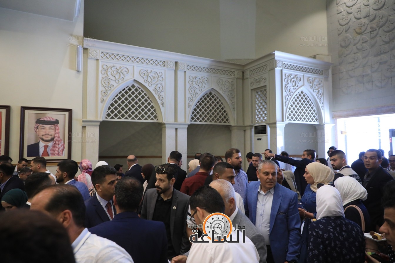 Madar Al-Saa Images 0.7224842828998215