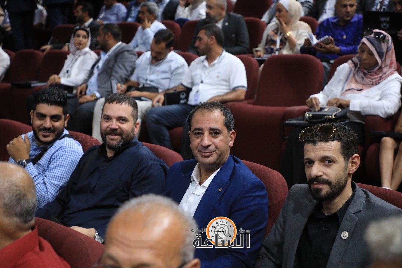 Madar Al-Saa Images 0.4339516490071367