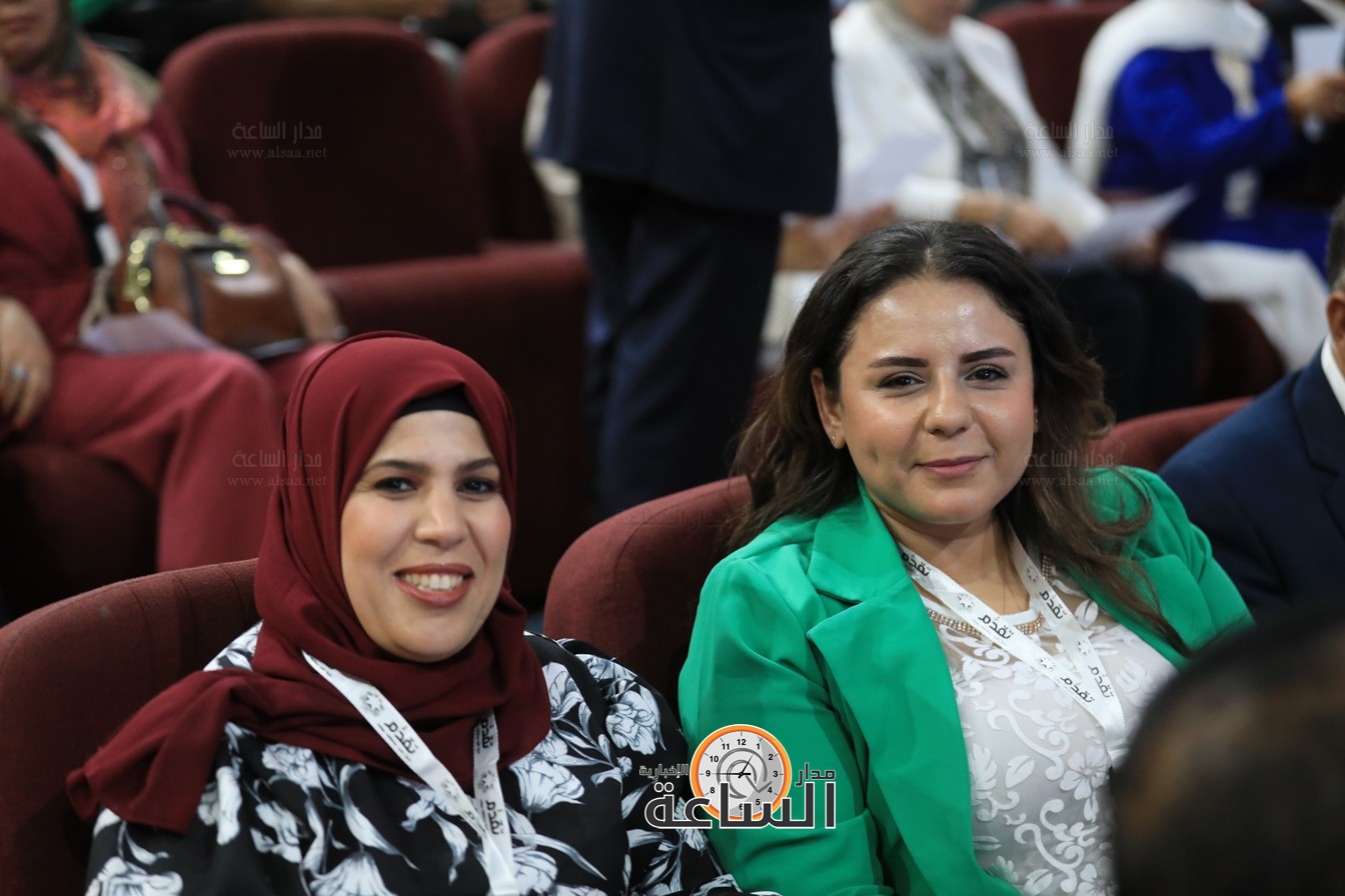 Madar Al-Saa Images 0.996277454167922