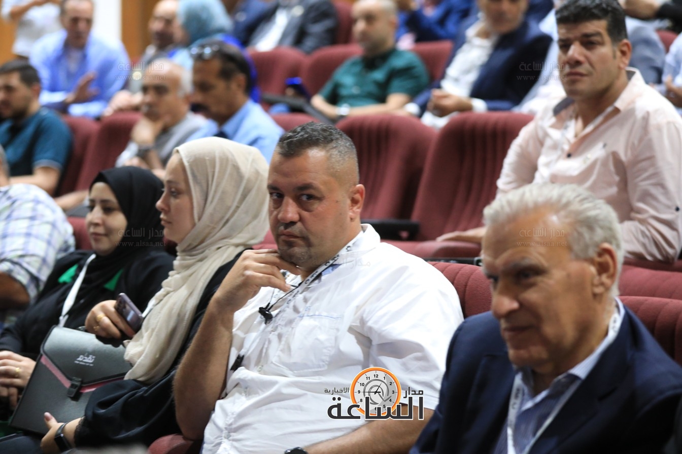 Madar Al-Saa Images 0.8997442916362755