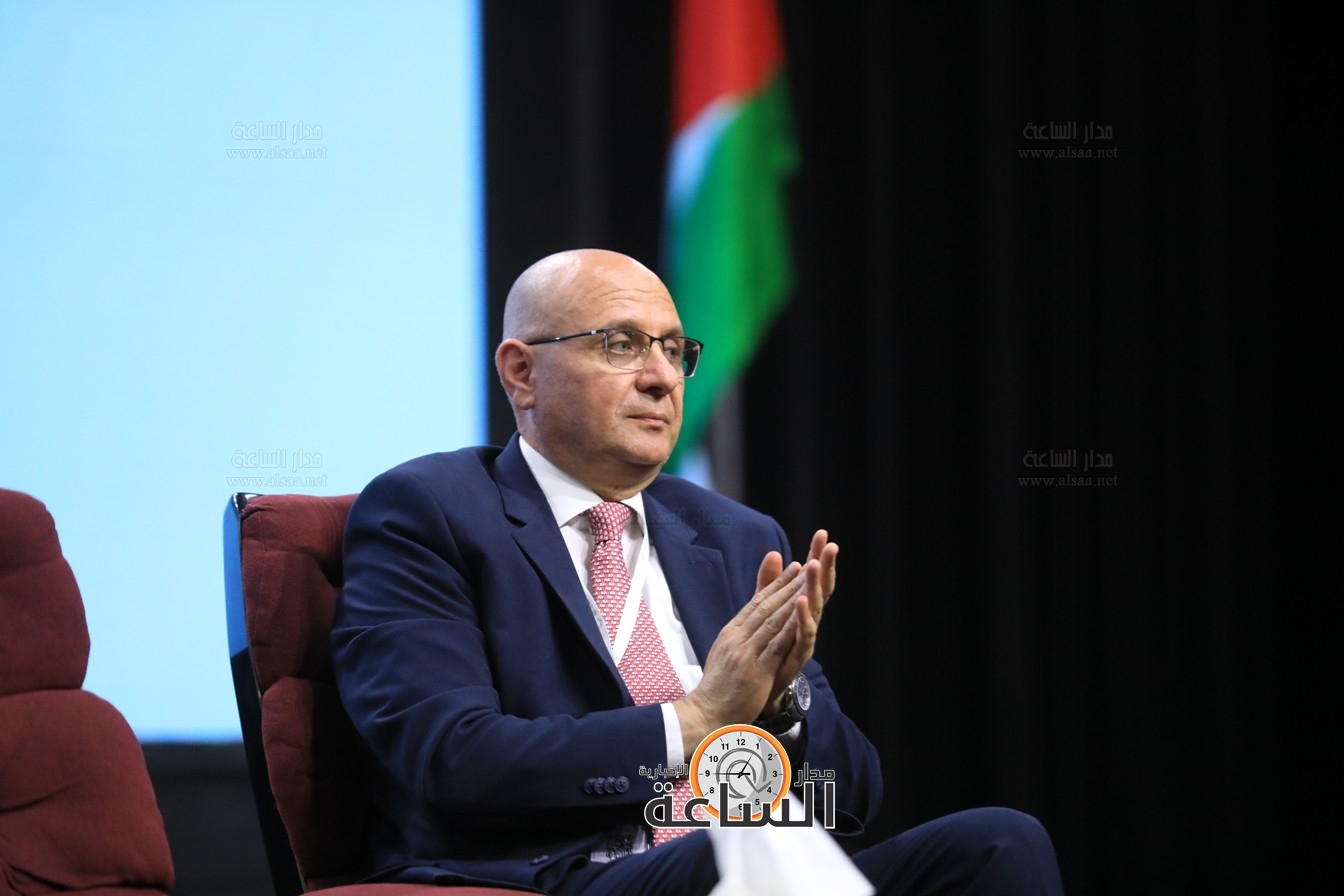 Madar Al-Saa Images 0.22406784302697647