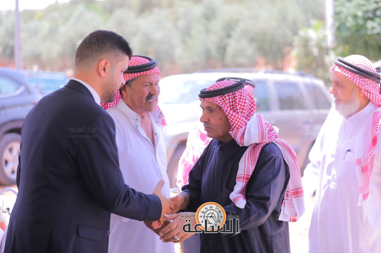 Madar Al-Saa Images 0.04299672453479797