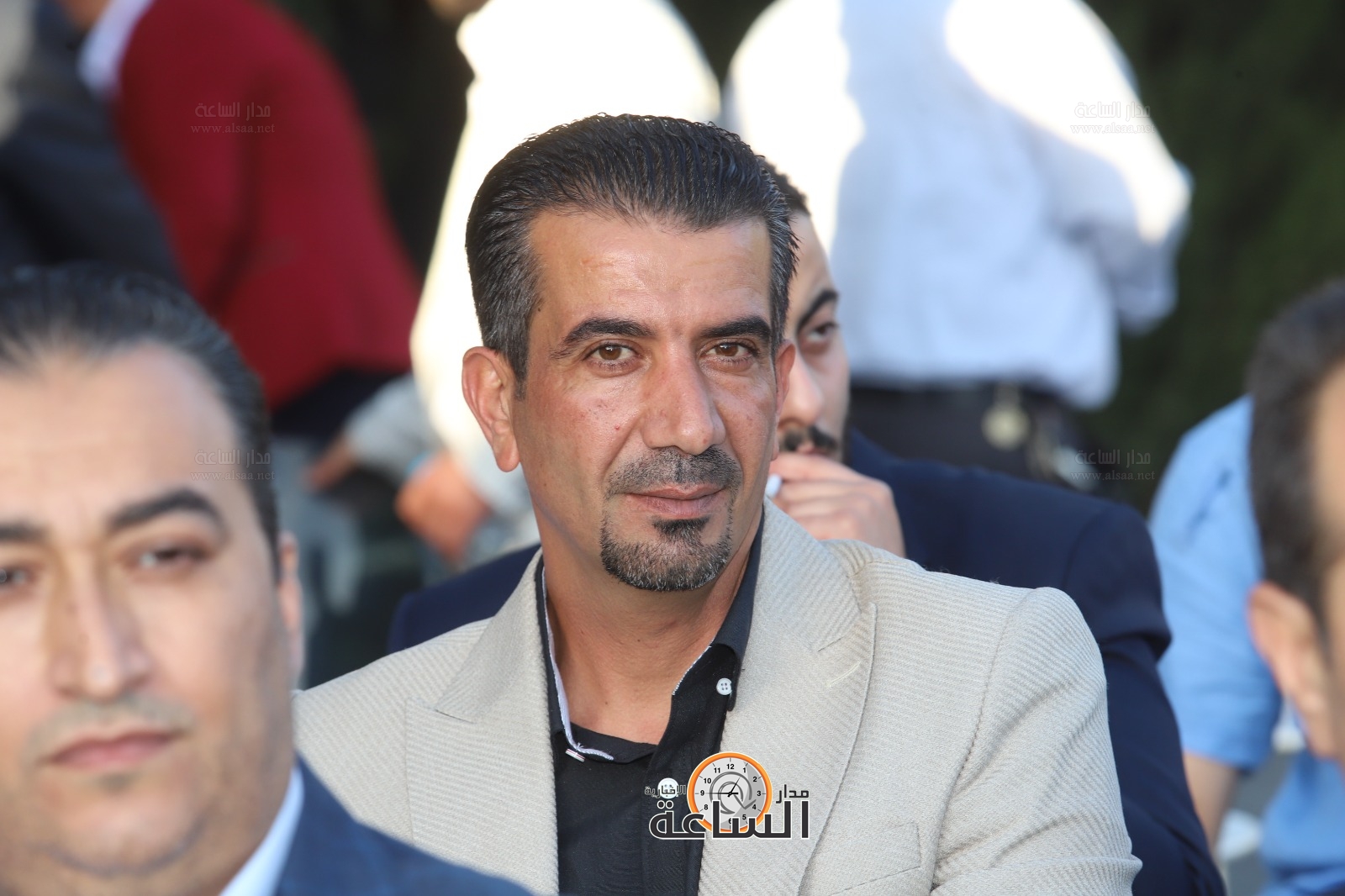 Madar Al-Saa Images 0.03741946289345677