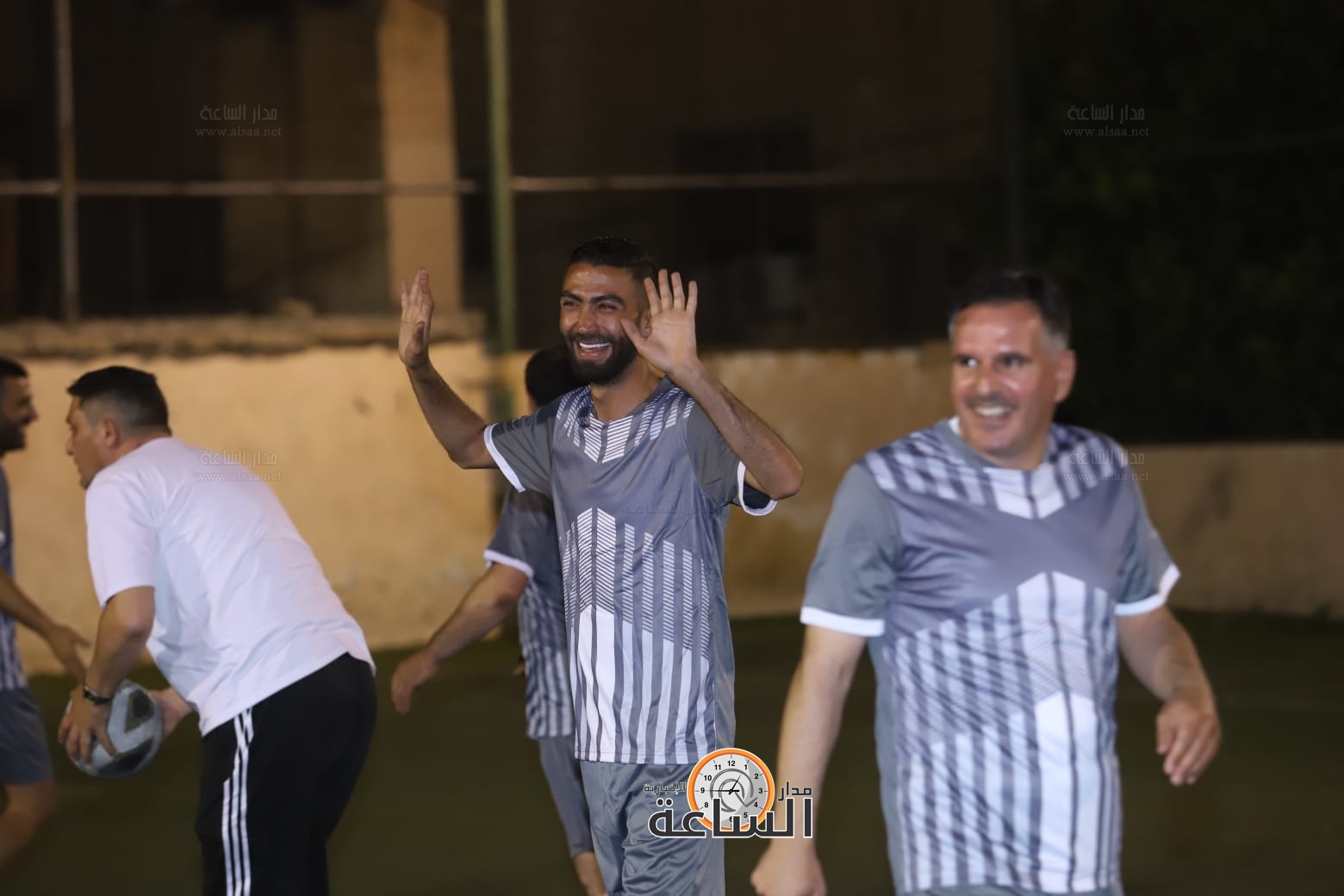 Madar Al-Saa Images 0.05672644681146877