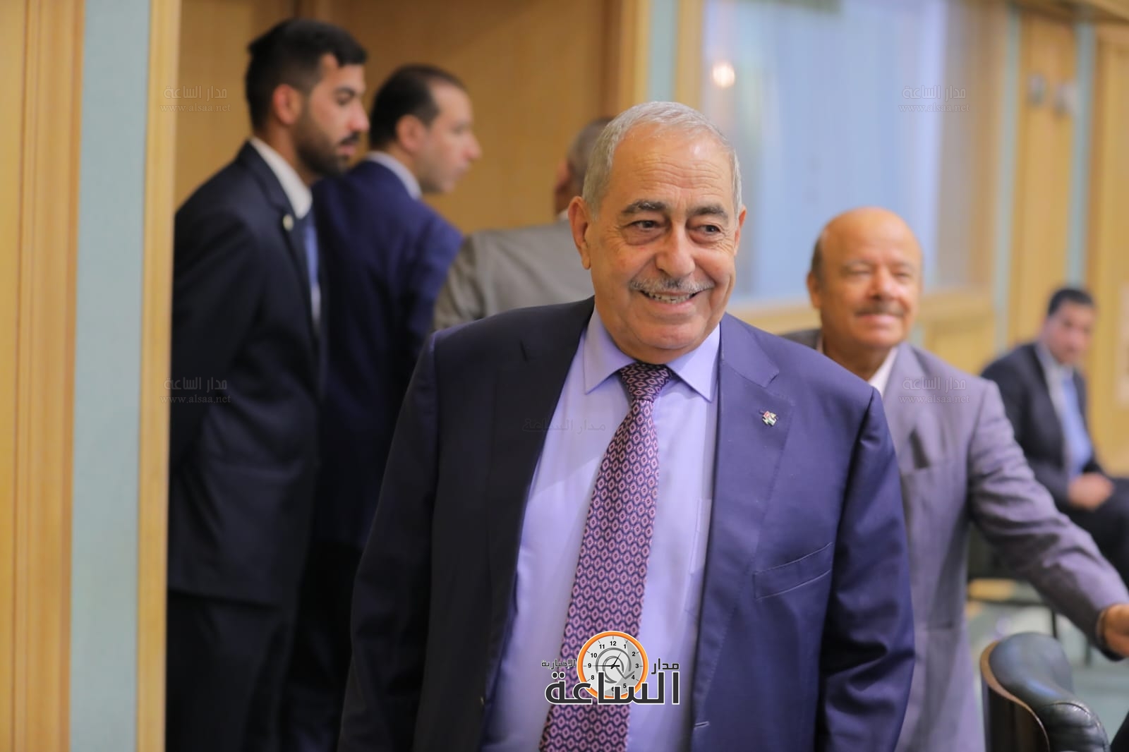 Madar Al-Saa Images 0.1644896220383676