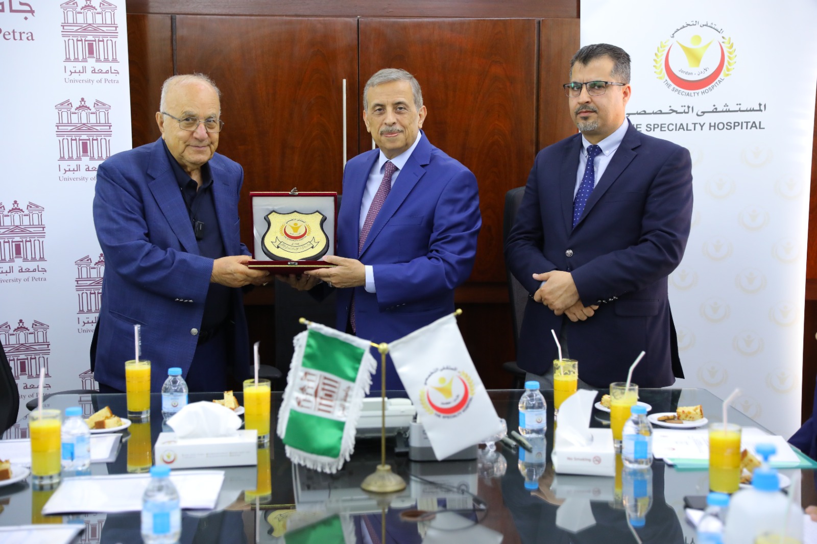 Madar Al-Saa Images 0.16737199869701191