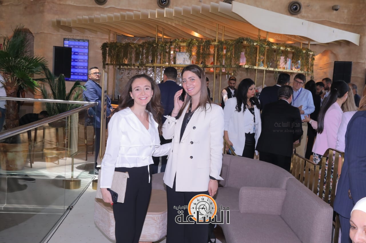 Madar Al-Saa Images 0.7763757830930178