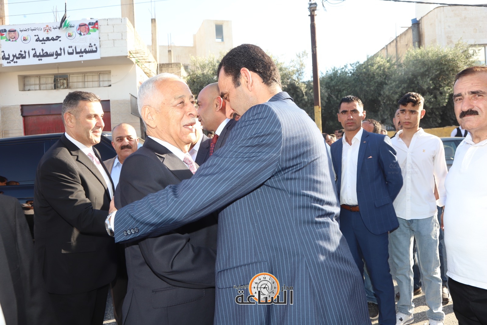 Madar Al-Saa Images 0.6251340810453576